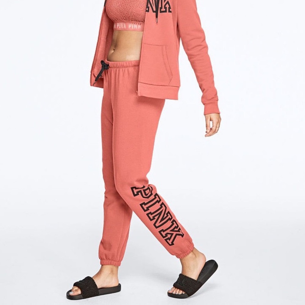 VS PINK Rosebud So Rosey With Black Logo Everyday Lounge Classic Pants New